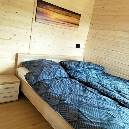 Baltica Polnische Ostsee Mit Jakuzzi 2 Meter Hoher Zaun Haustiere Herzlich Willkommen Ferienhaus *