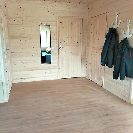 Ferienhaus Baltica Polnische Ostsee Mit Jakuzzi 2 Meter Hoher Zaun Haustiere Herzlich Willkommen